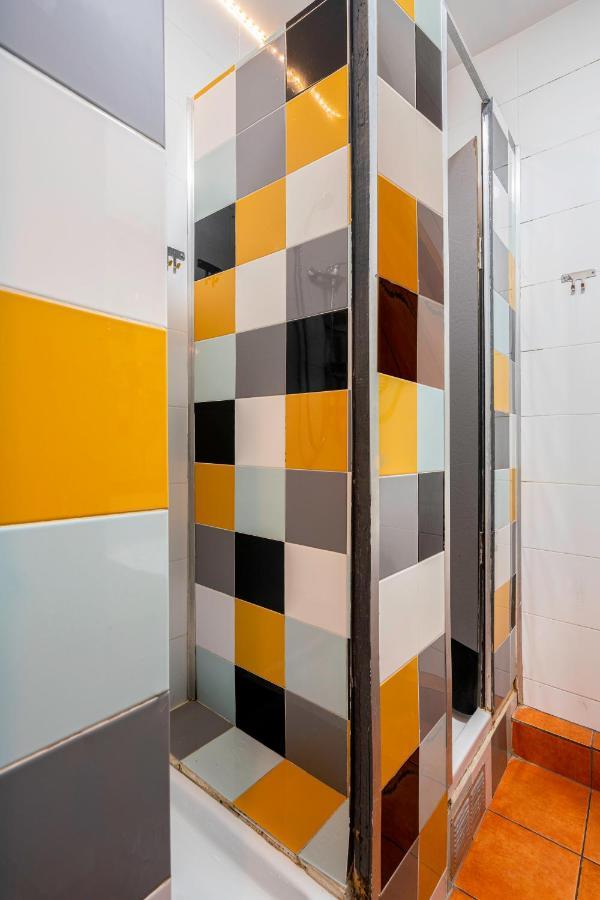 Casa Barcelo Hostel Barselona Dış mekan fotoğraf