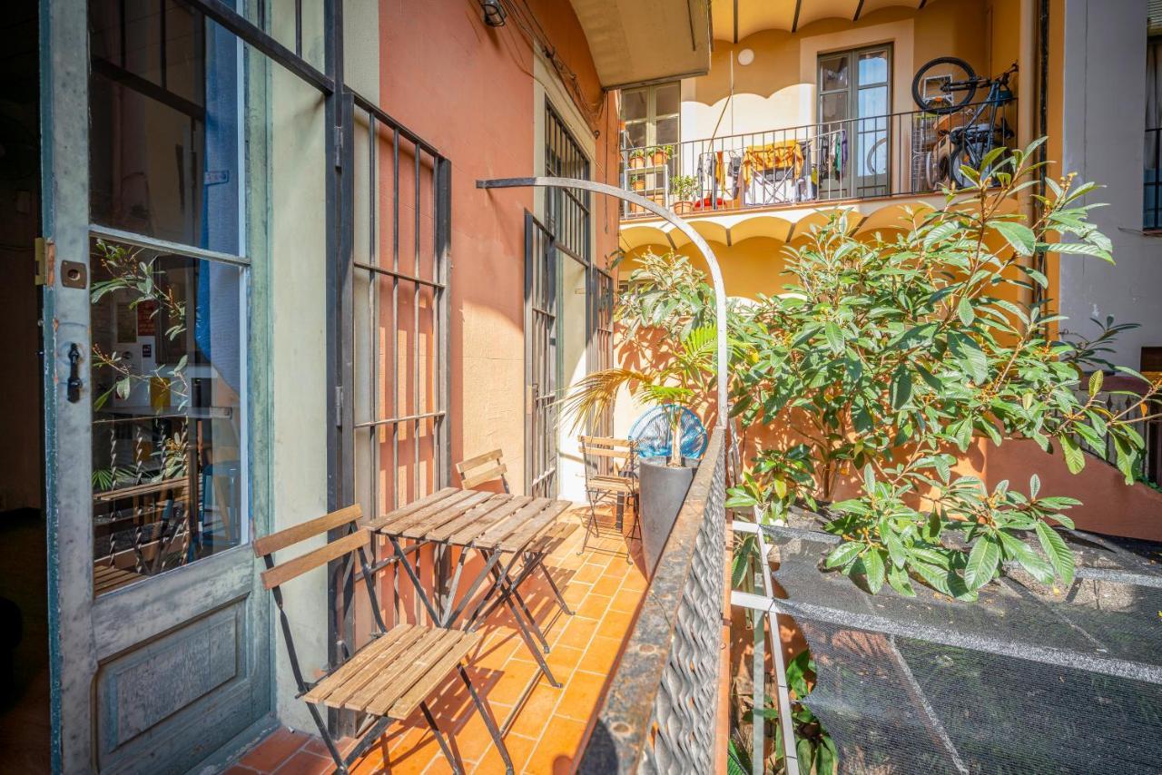 Casa Barcelo Hostel Barselona Dış mekan fotoğraf