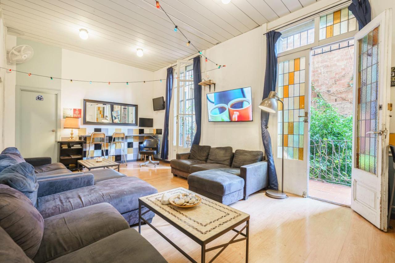 Casa Barcelo Hostel Barselona Dış mekan fotoğraf